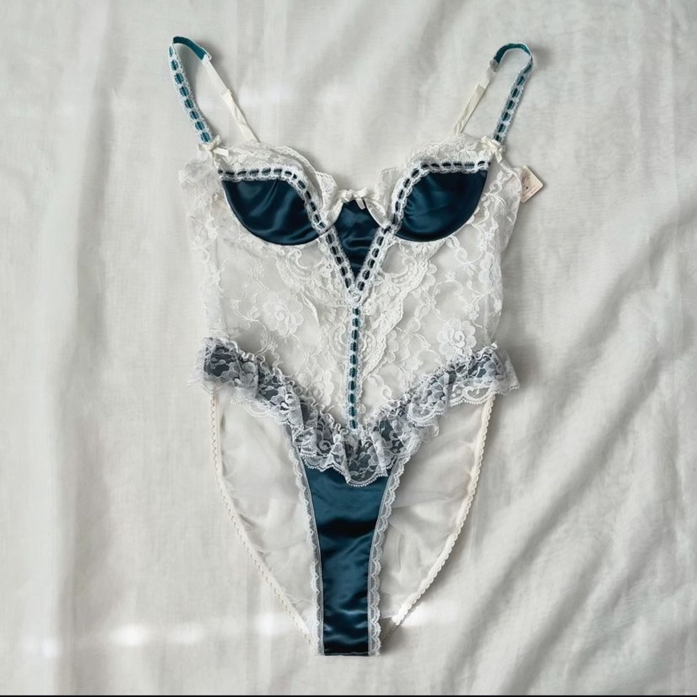 VINTAGE fredrick’s of hollywood lingerie bodysuit